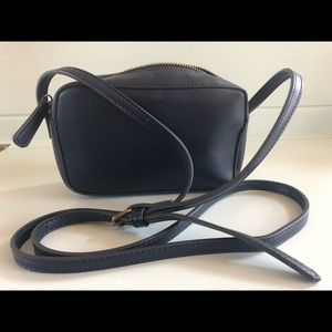 Gap Crossbody bag